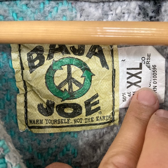 BAJA JOE MEXICAN HOODIE
COLOR: Teal pinstripe
SIZE: Women’s XXL - runs small - Picture 3 of 4